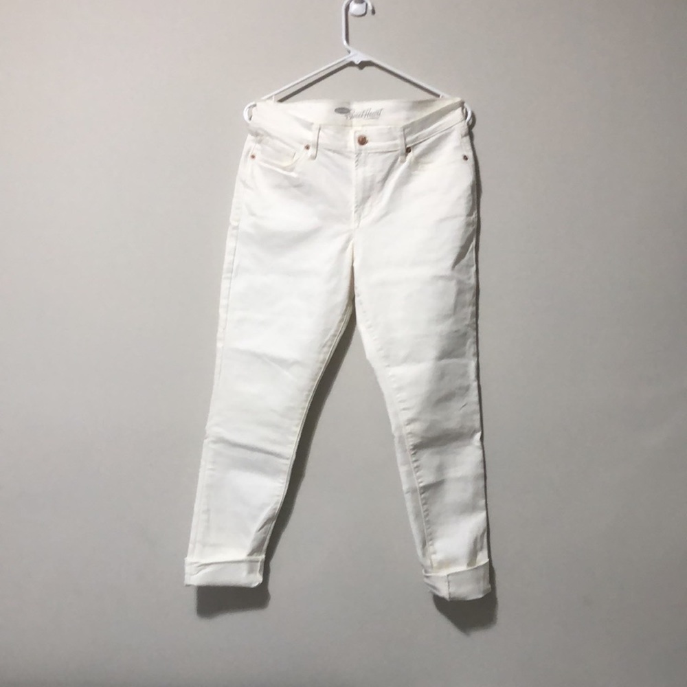 NWOT OLD NAVY SWEETHEART JEANS🌟Vanilla white colour, size 8R skinny.
